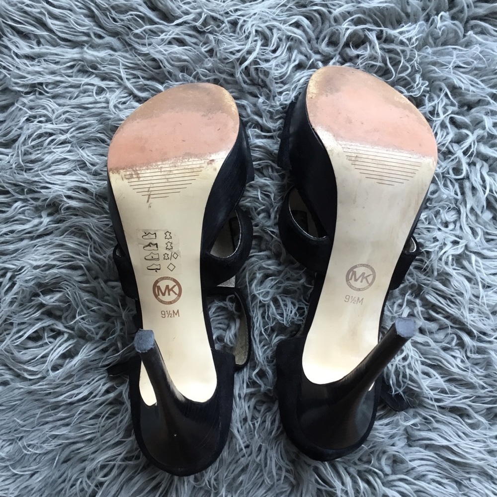 SALE💥 Michael Kors Shoes - Picture 4 of 7